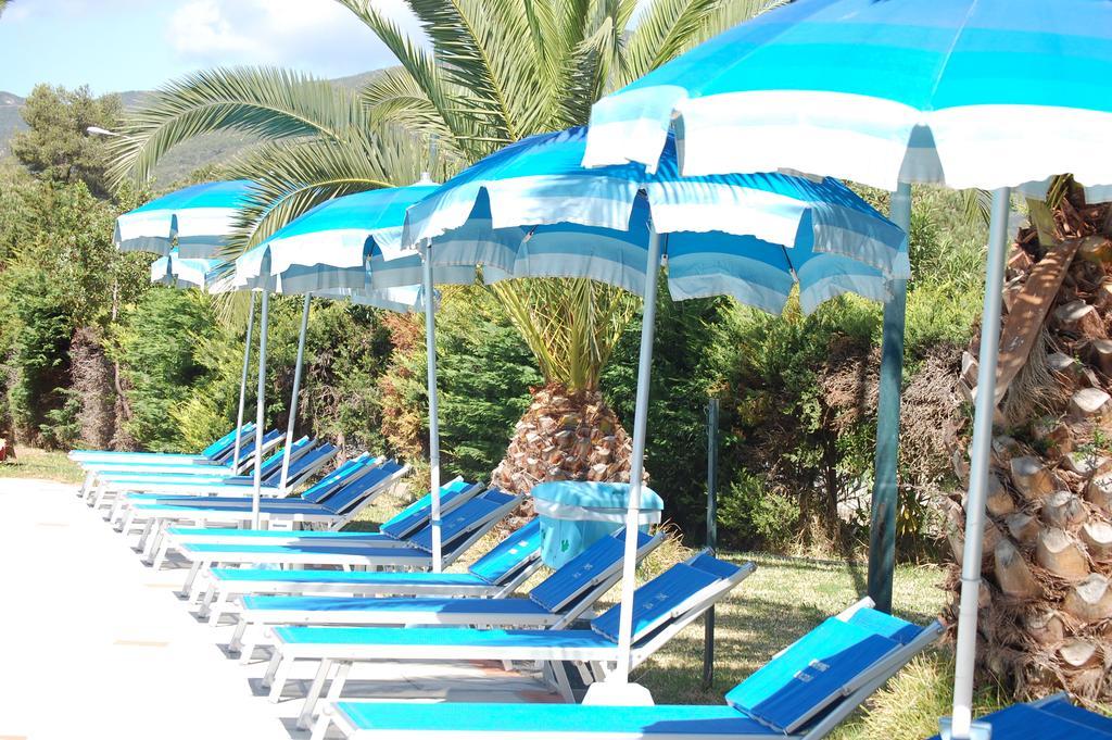 Camping Lacona Capoliveri  Eksteriør bilde