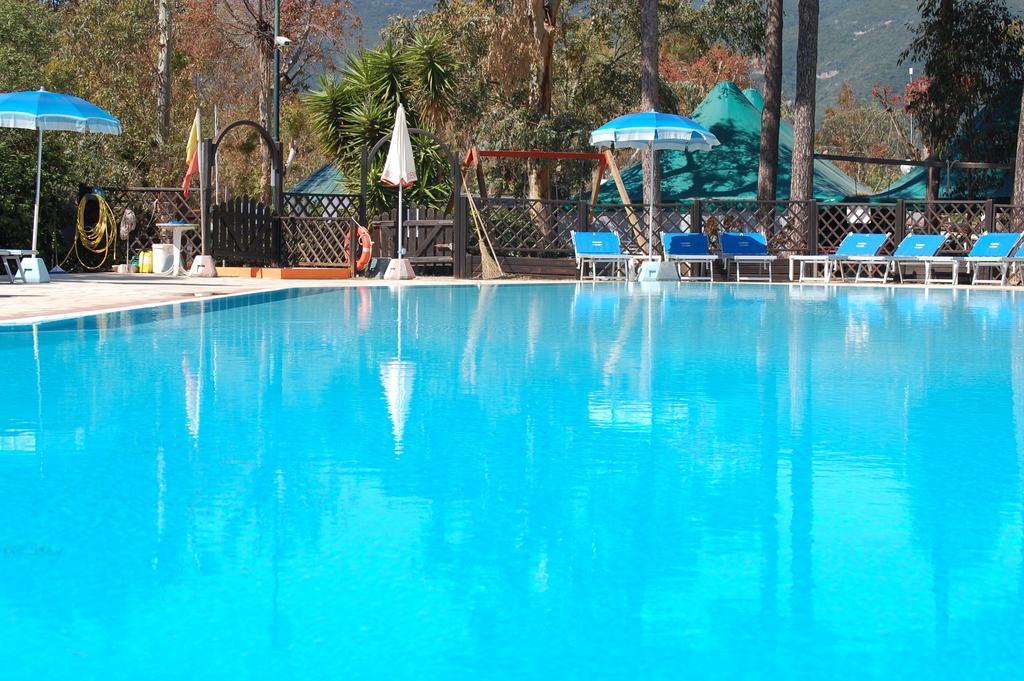 Camping Lacona Capoliveri  Eksteriør bilde